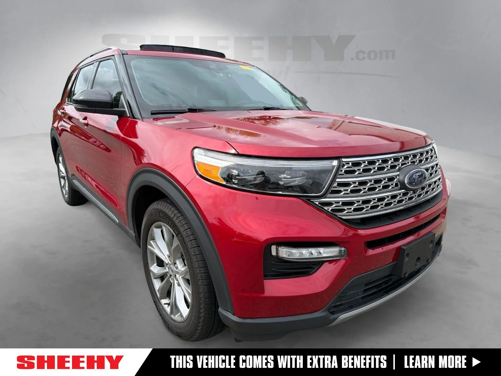 Used 2023 Red Ford Limited image 1