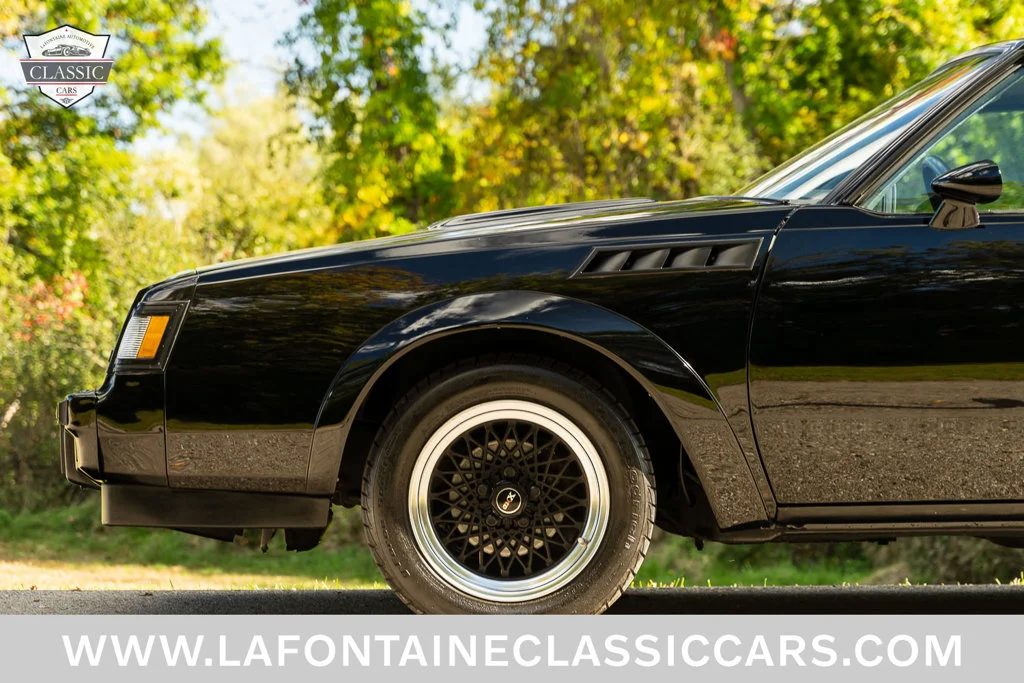 Used 1987 Black Buick GNX image 14