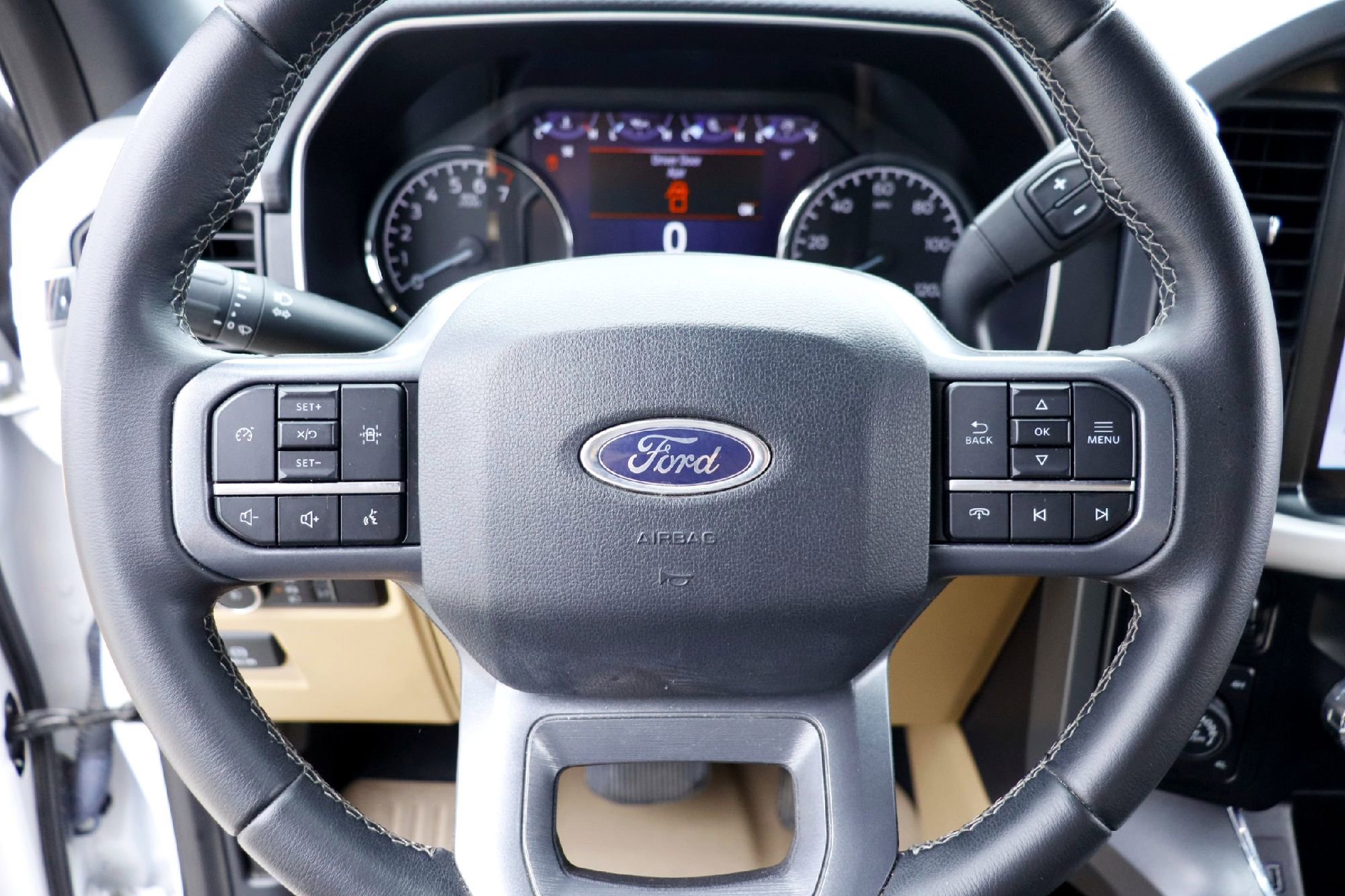 Certified Used 2023 Oxford White Ford XLT image 11