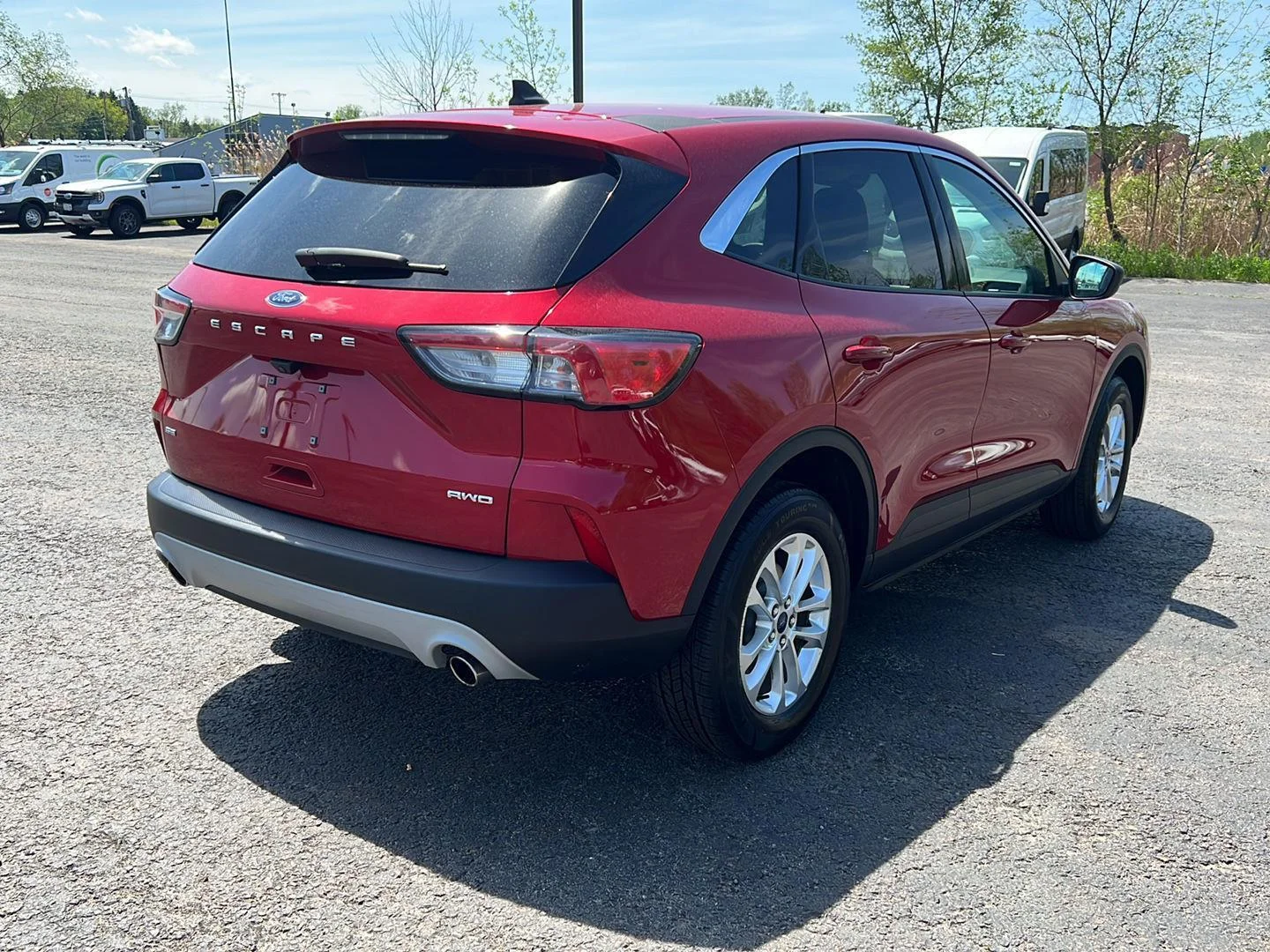 Used 2022 Rapid Red Metallic Tinted Clearcoat Ford SE image 21