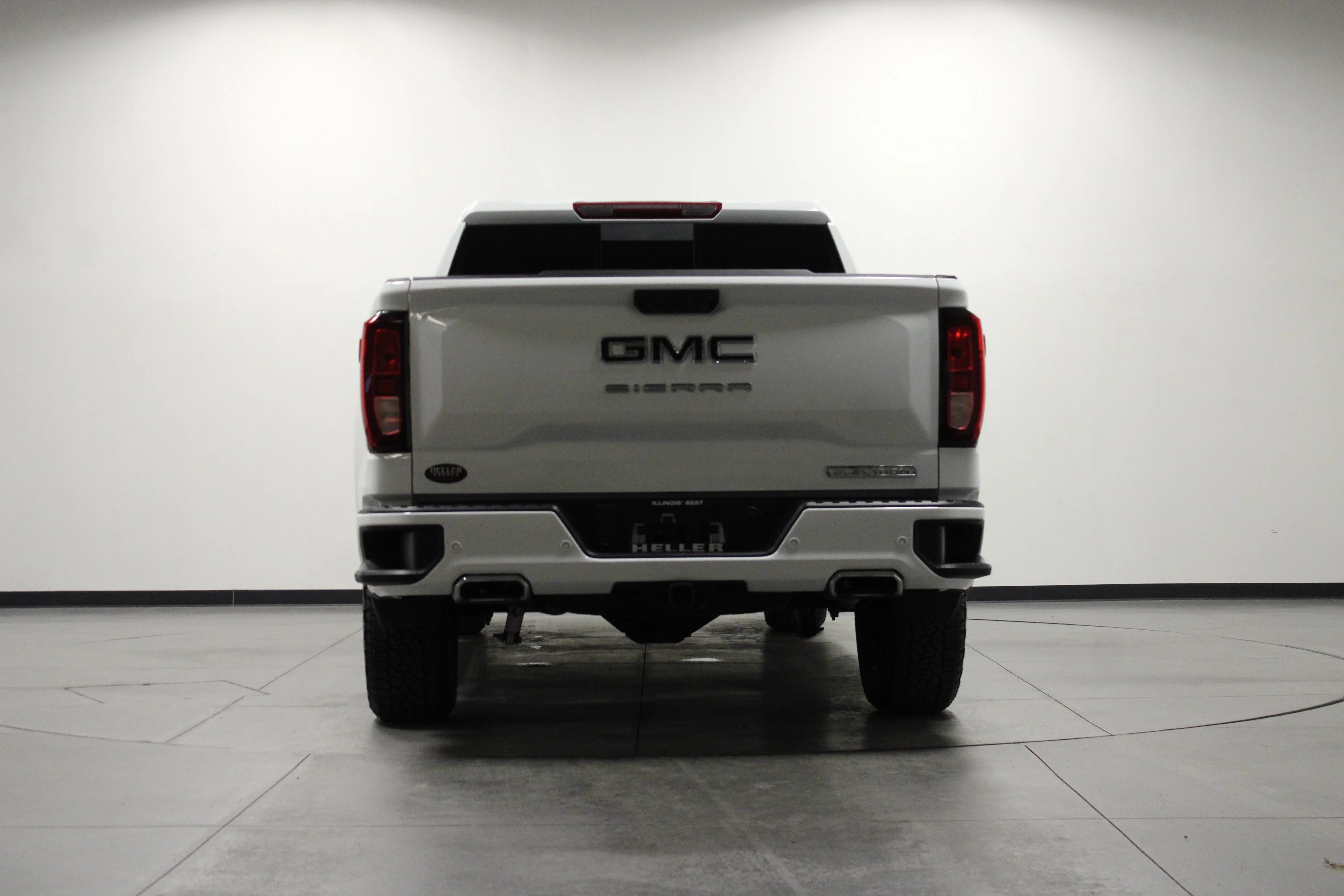 Used 2026 Summit White GMC Elevation image 5