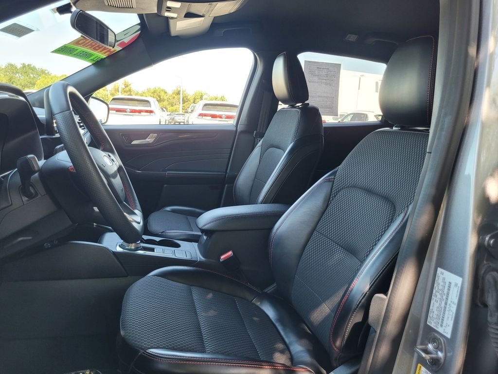Used 2024 Silver Ford ST-Line Select image 12