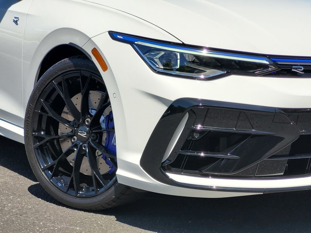 New 2026 White/off-white Volkswagen 2.0T image 3