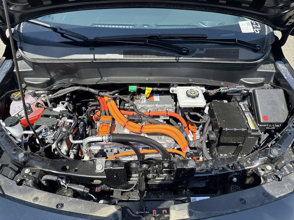 2027 Chevrolet Bolt LT - Photo 30