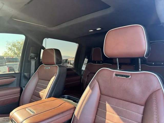 Used 2025 White GMC Denali Ultimate image 19