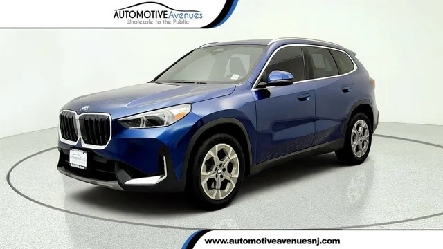 2023 BMW X1 xDrive28i SAV w/ Convenience Pkg & Heated Seats