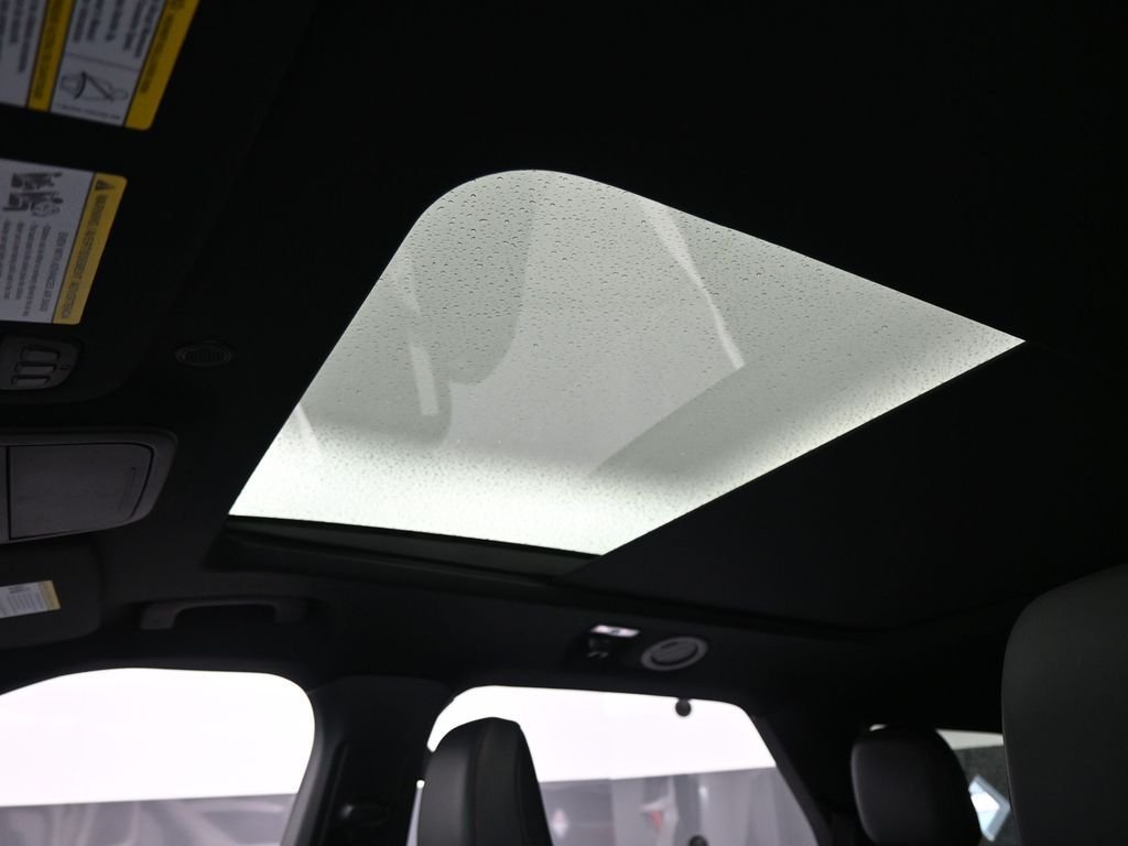 New 2026 Star White Metallic Tri-Coat Ford ST image 16