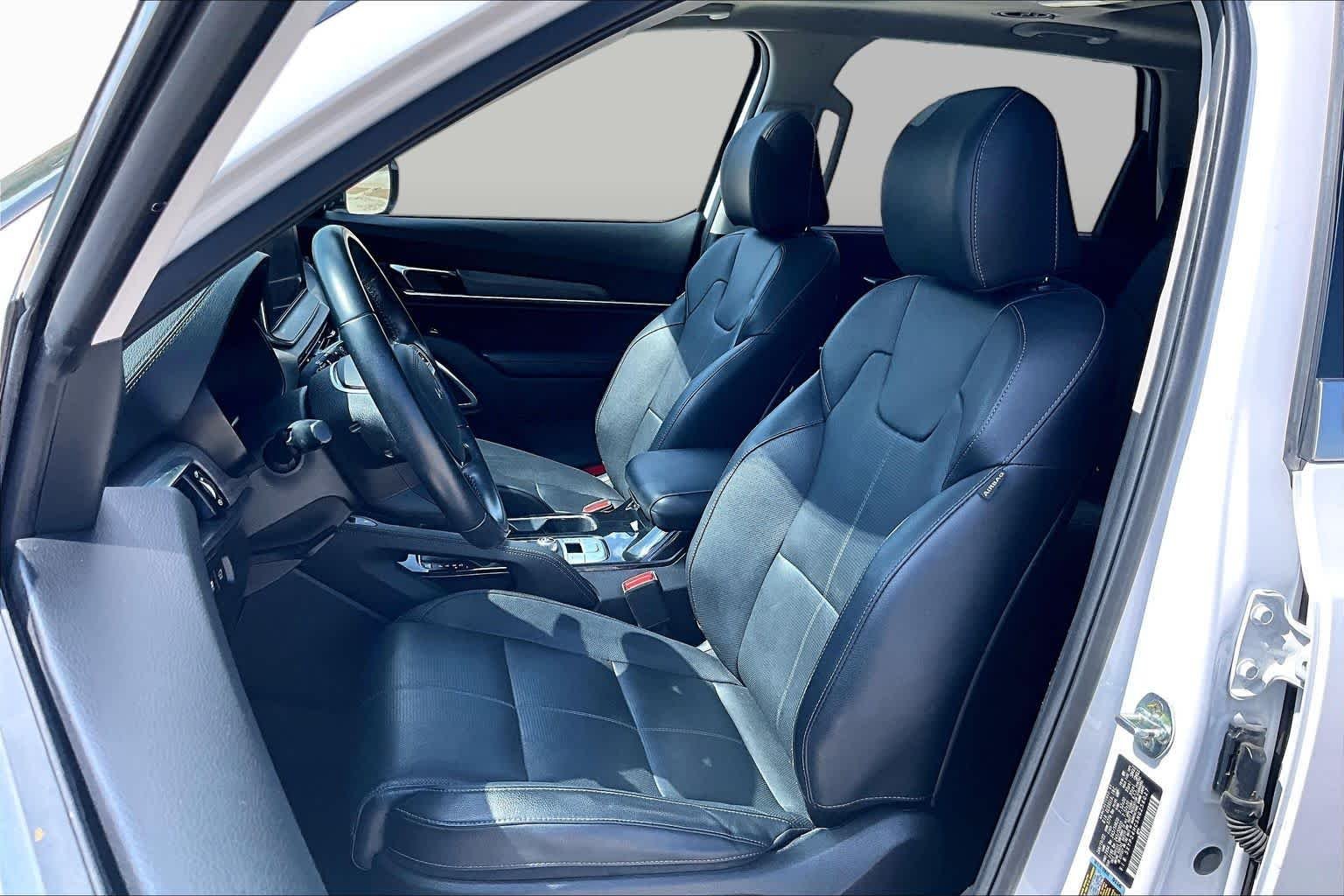 Used 2022 GLAC WHITE Kia SX image 8