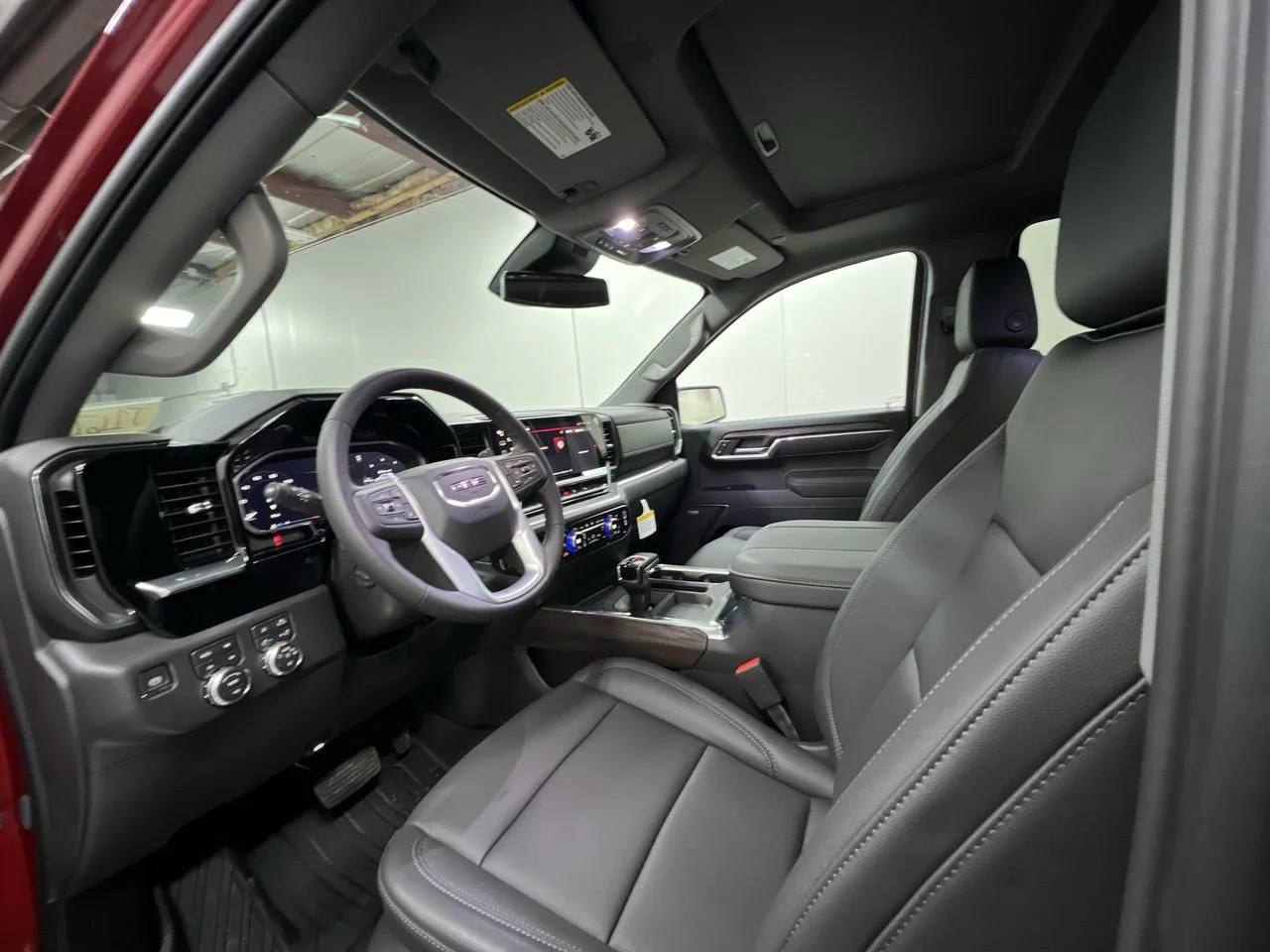 2026 GMC Sierra 1500 SLT - Photo 44
