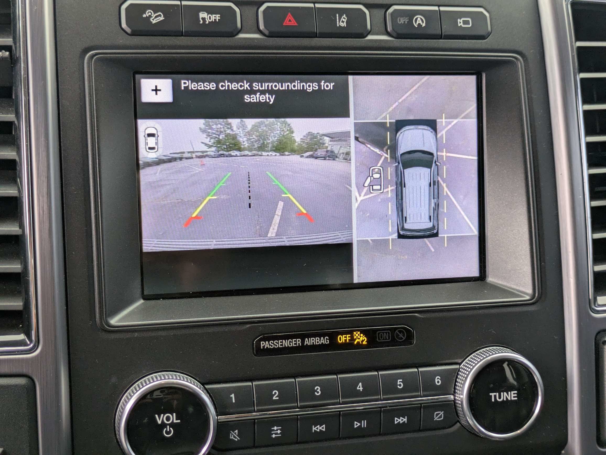 Used 2019 Black Ford Platinum image 19
