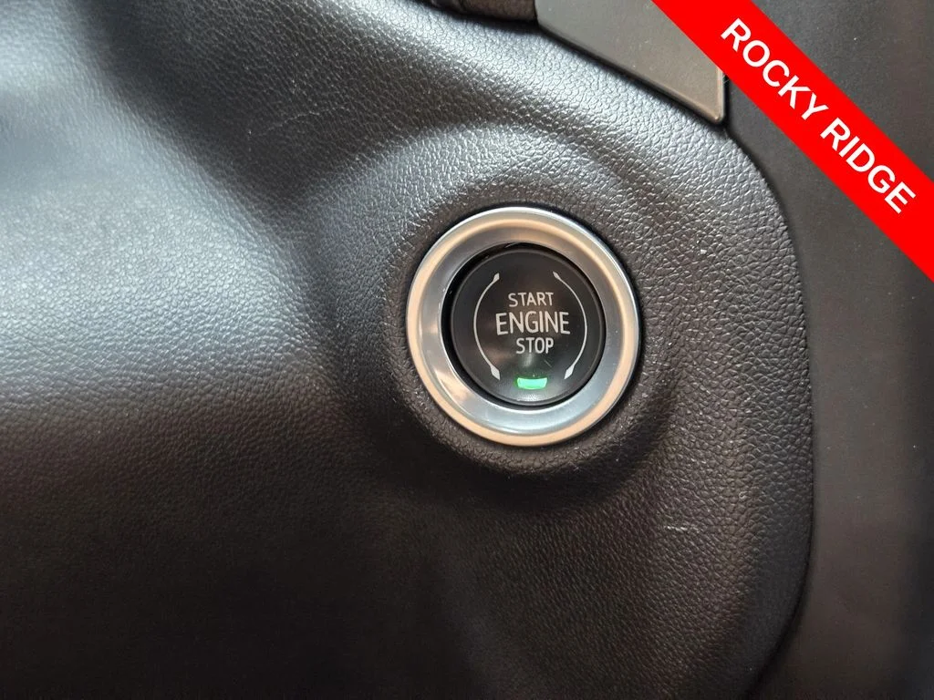 2021 Chevrolet Silverado 1500 RST - Photo 19