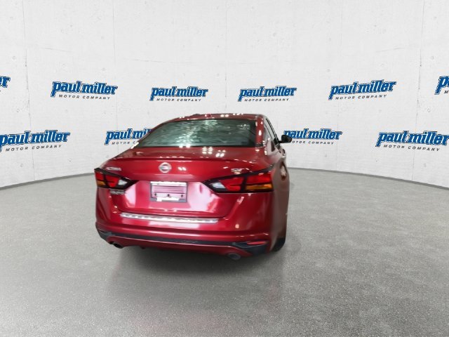 Certified Used 2019 Red Nissan 2.5 SV image 10