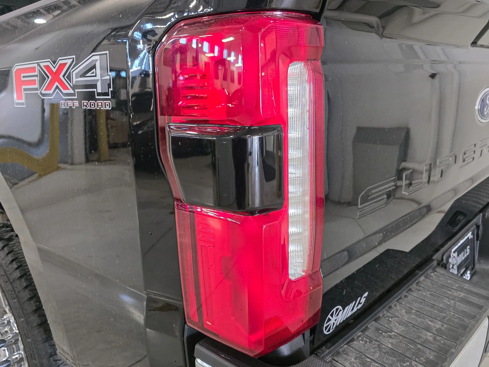2025 Ford F-350 Super Duty Lariat - Photo 15
