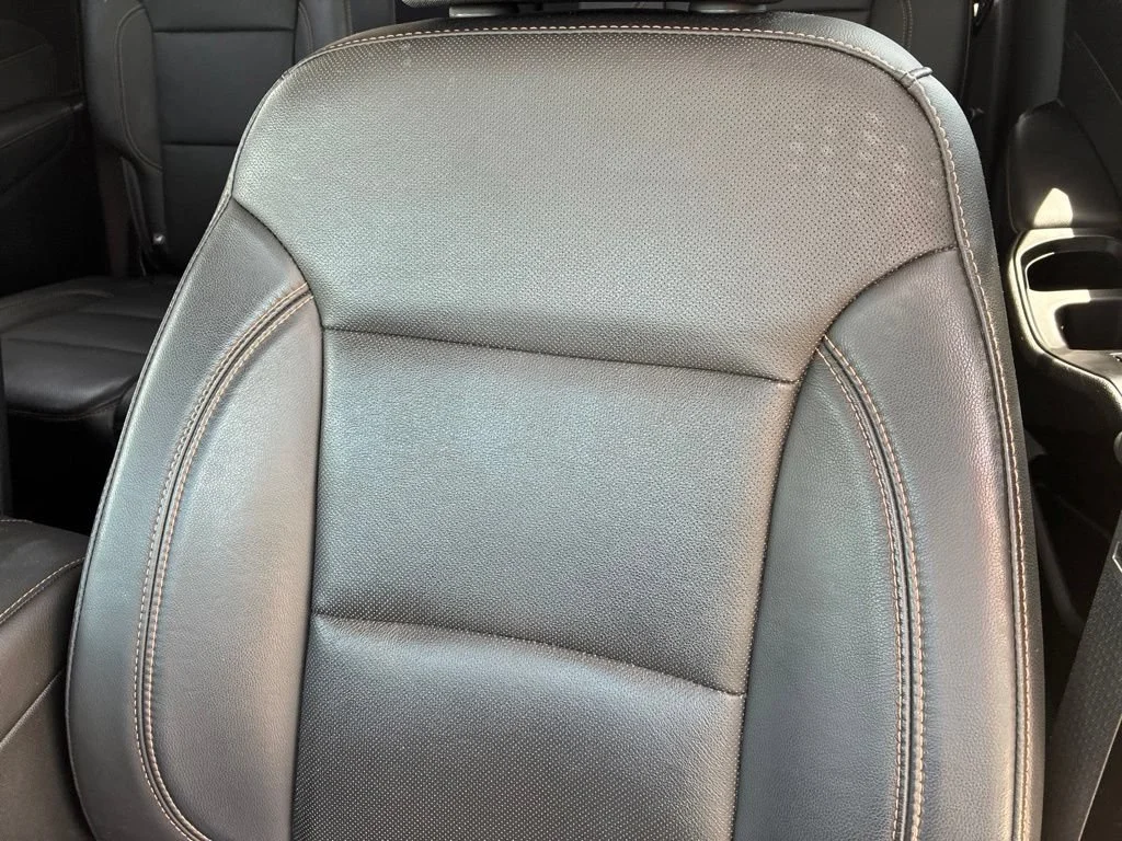 Used 2019 IRIDESCENT PEARL TRICOAT Chevrolet Premier image 8