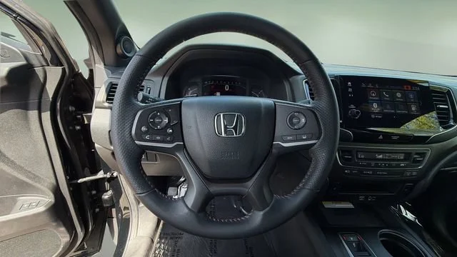Used 2023 Black Honda AWD TrailSport image 36