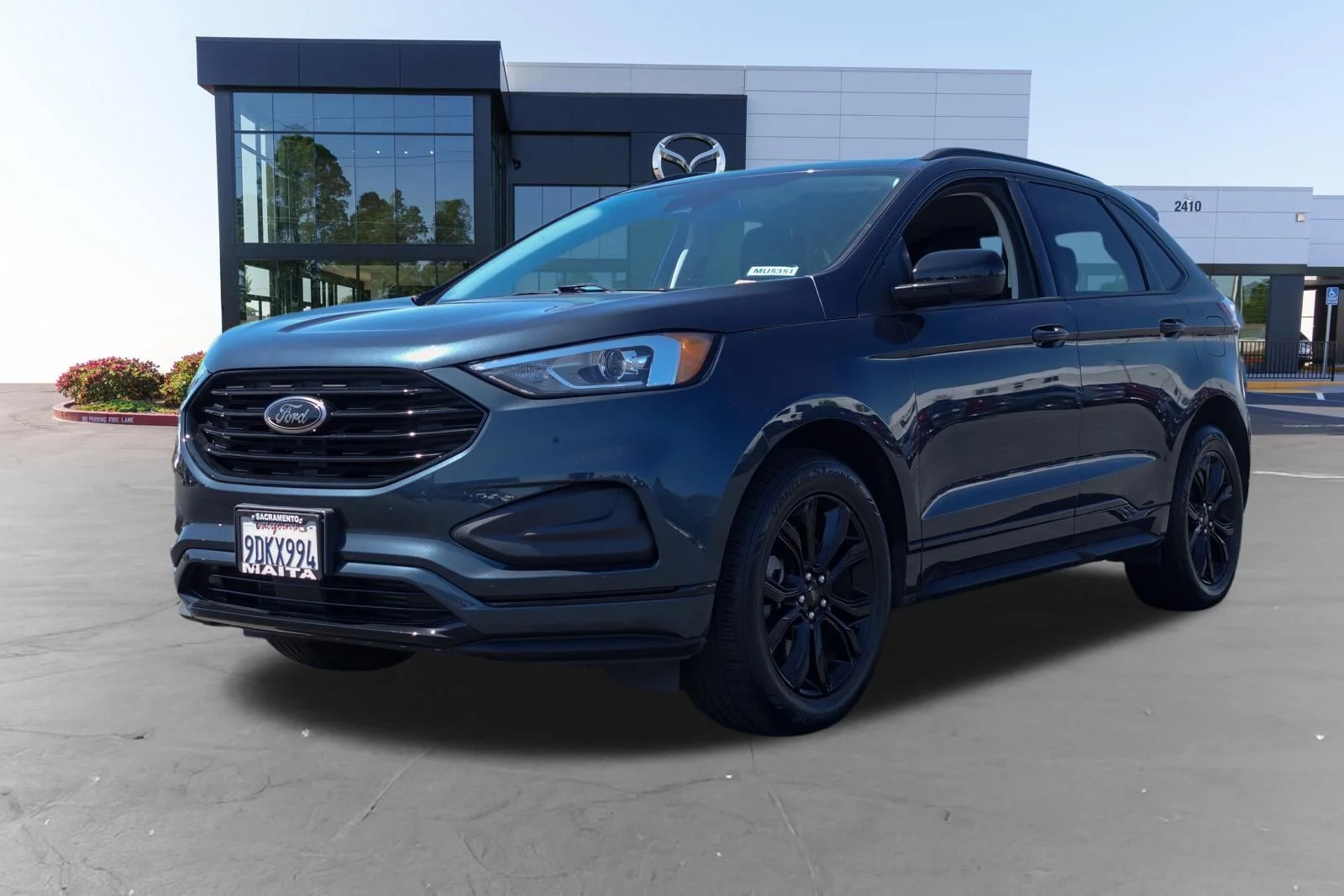 Used 2022 Blue Metallic Ford SE image 7