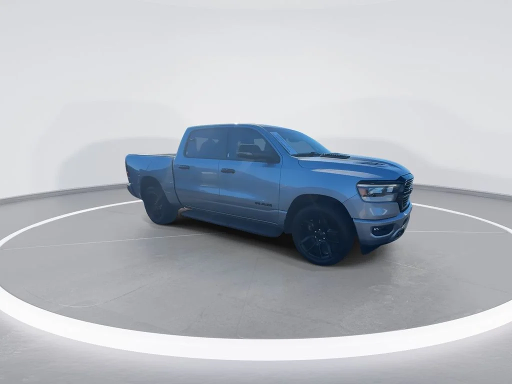 Used 2024 Silver Ram Laramie image 2