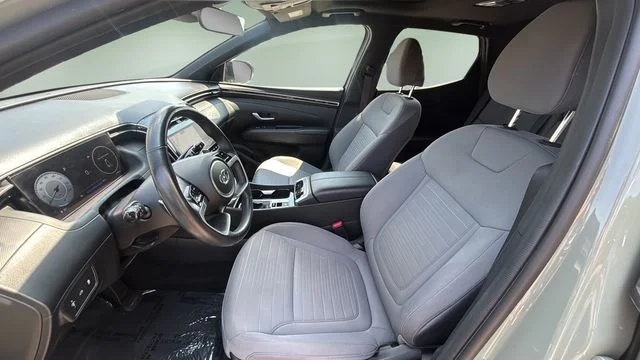 Used 2023 Green Hyundai SEL Premium image 19