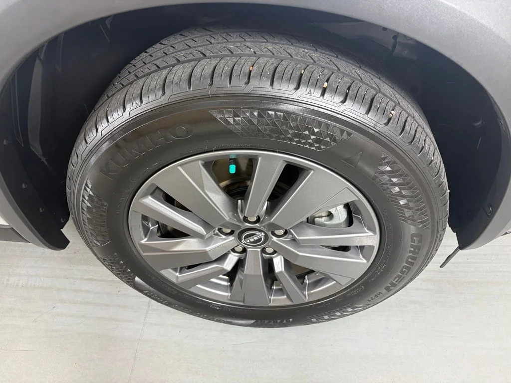 Used 2024 Silver Nissan SV image 11