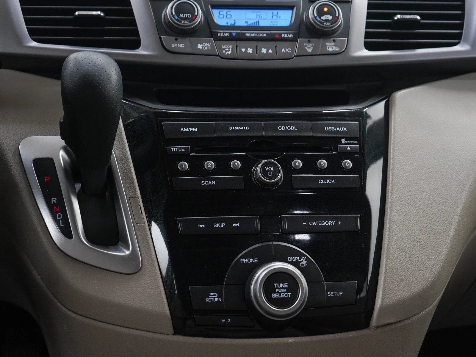 Used 2013  Honda FWD image 20