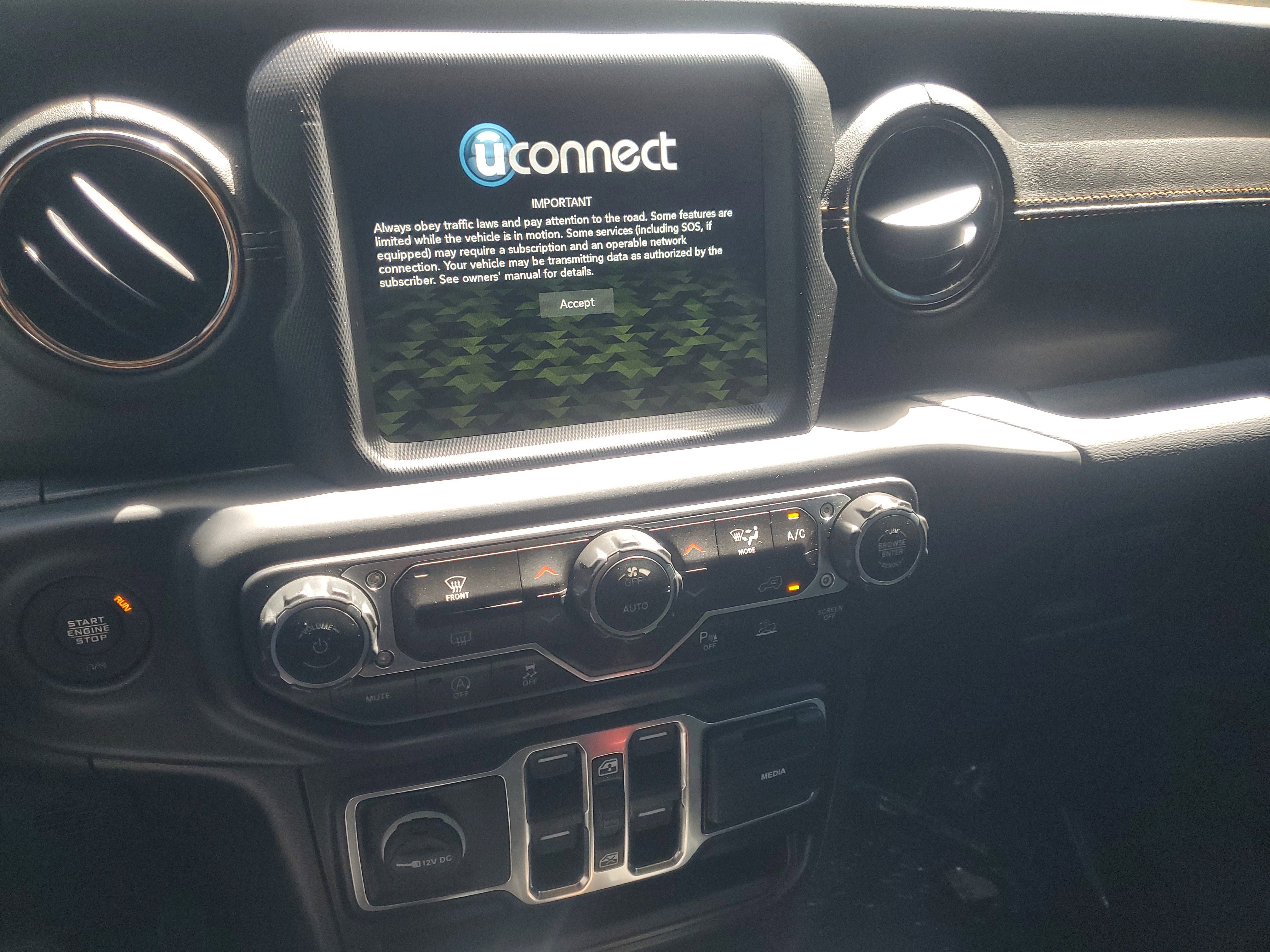 Used 2021 Snazzberry Pearlcoat Jeep High Altitude image 22