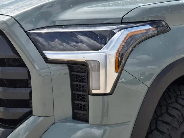 New 2026 Lunar Rock Toyota SR5 image 7