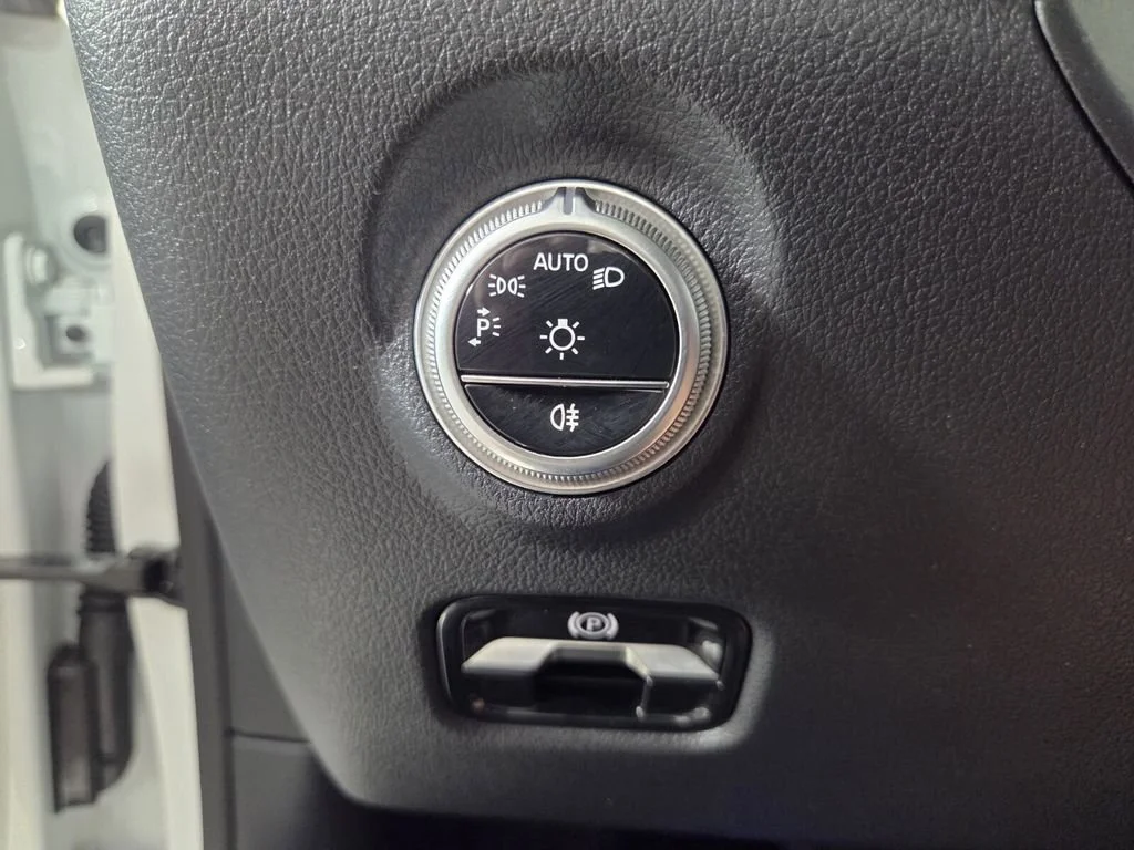Used 2025 White Mercedes-Benz C 300 image 19