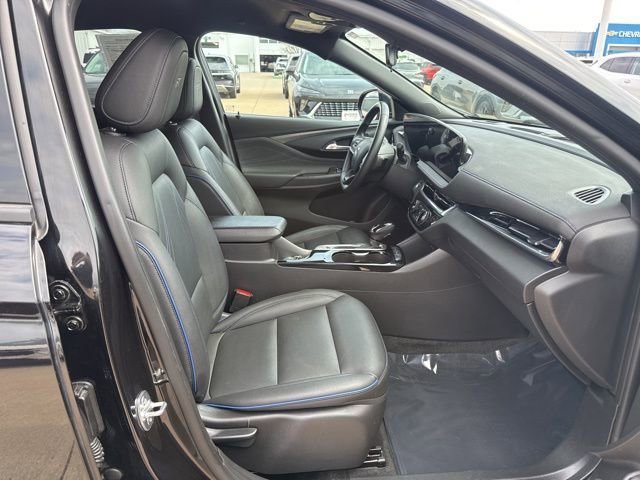 Used 2025 Ebony Twilight Metallic Buick Sport Touring image 48