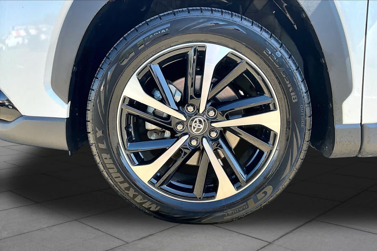Used 2024 Wind Chill Pearl Toyota Hybrid XSE image 10