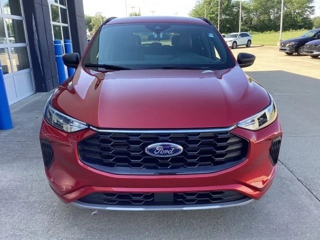 Used 2023 Red Ford ST-Line image 3