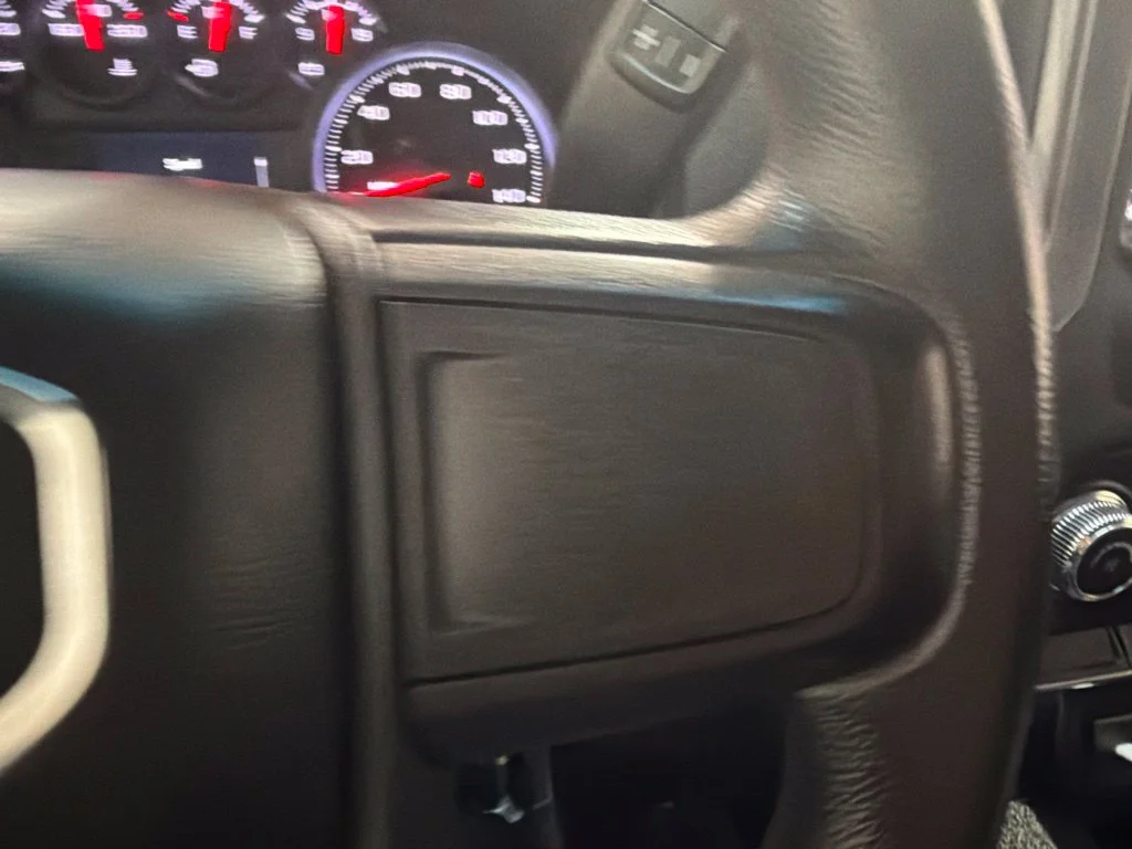 Used 2021 Summit White GMC Base image 11
