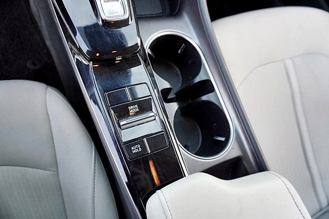 Used 2023 Gray Hyundai SEL image 29