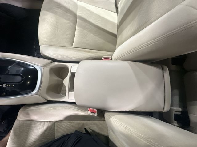 Used 2015 Glacier White Nissan S image 28