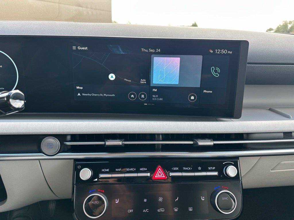 New 2026 Black Hyundai SEL Premium AWD image 16