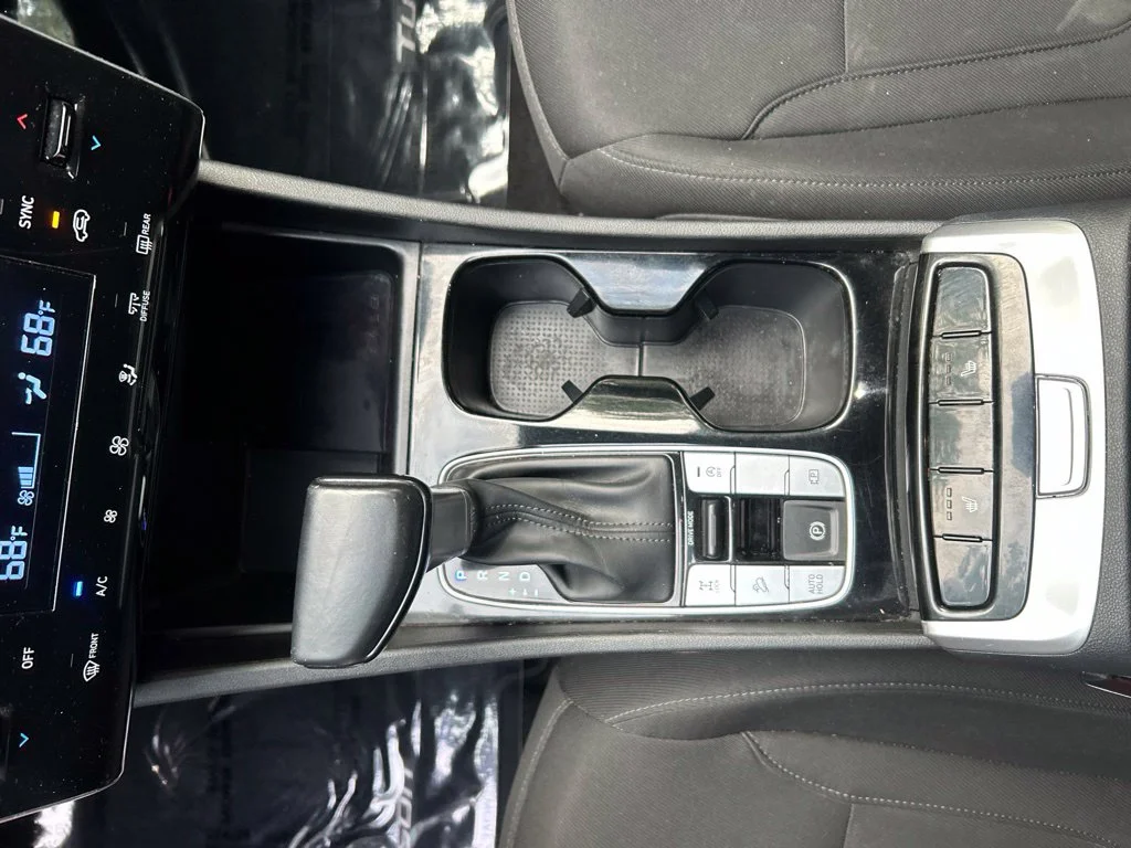 Used 2022 Gray Hyundai SEL image 18