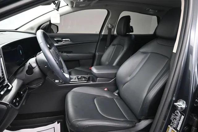 Used 2025 Gravity Gray Kia SX image 10