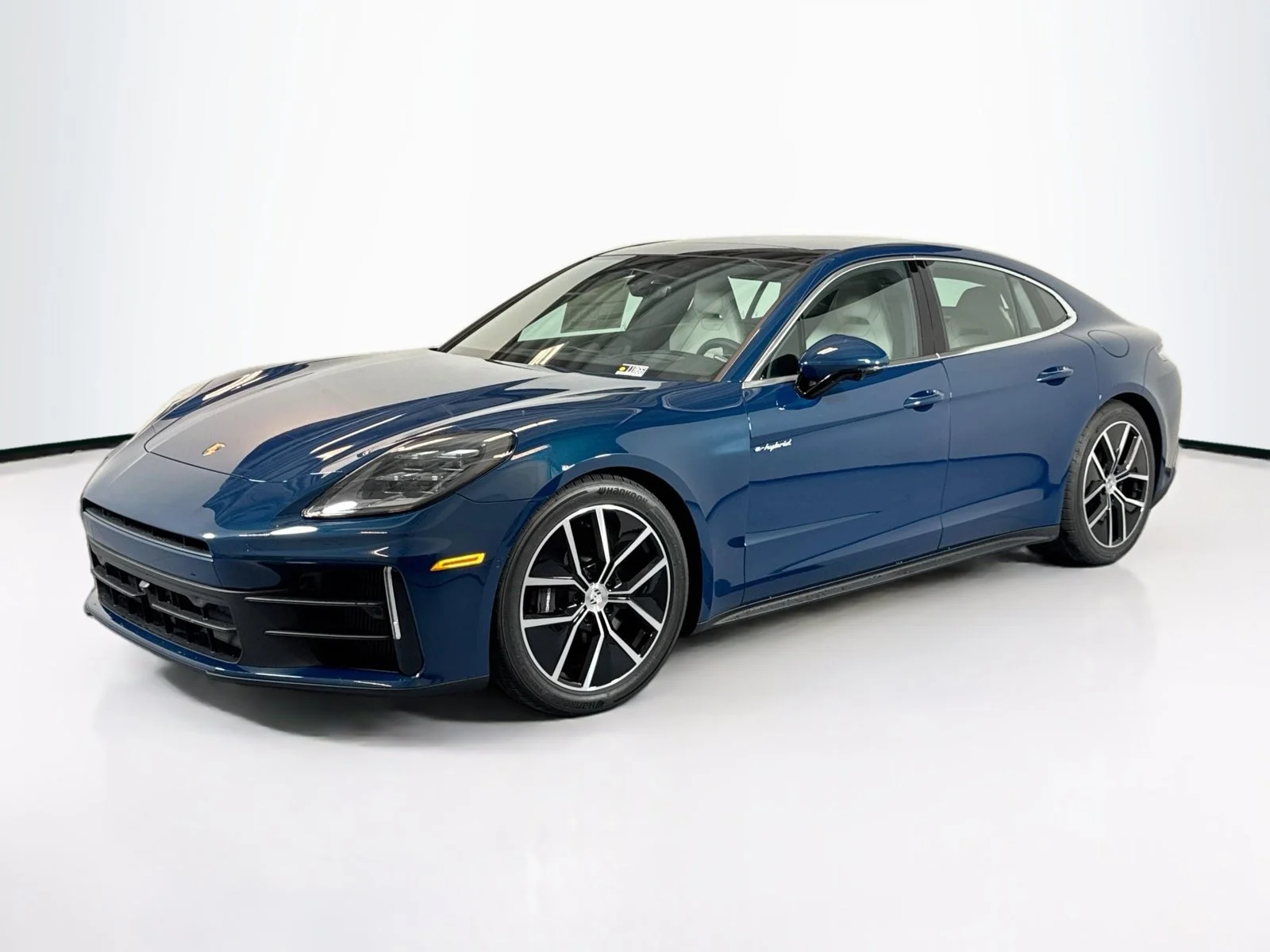 New 2026 Montego Blue Metallic Porsche 4 E-Hybrid image 1