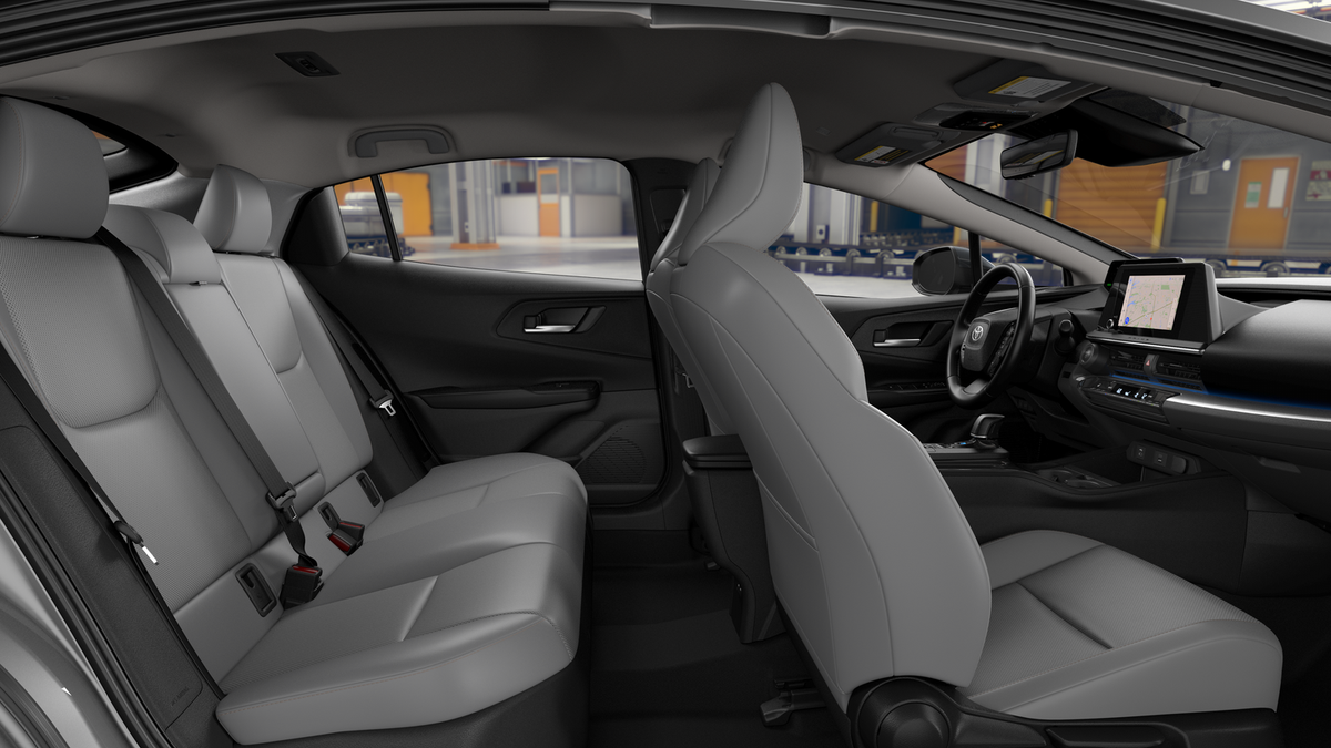 New 2027 Wind Chill Pearl Toyota XLE image 21