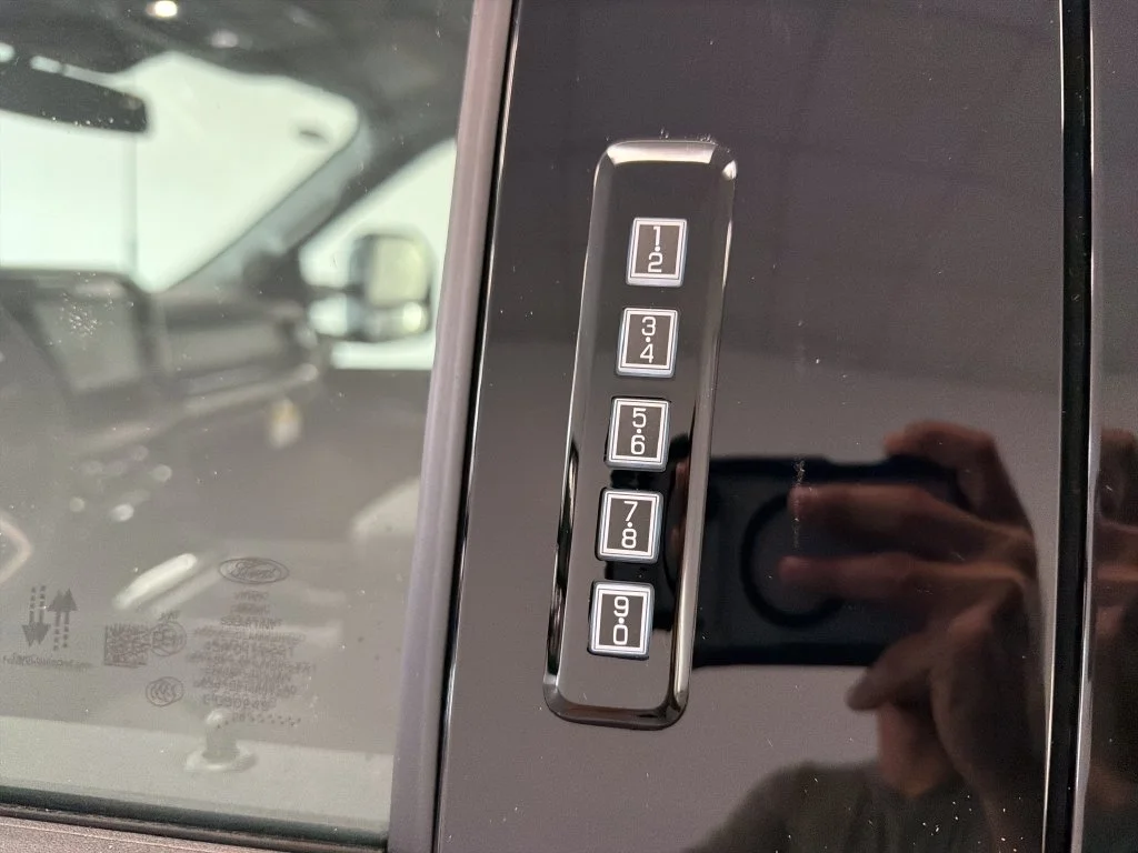 New 2027 Gray Ford Lariat image 10