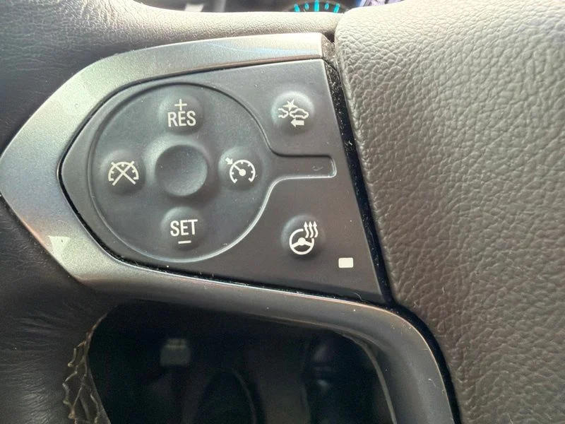 Used 2018 Gray Chevrolet Premier image 17