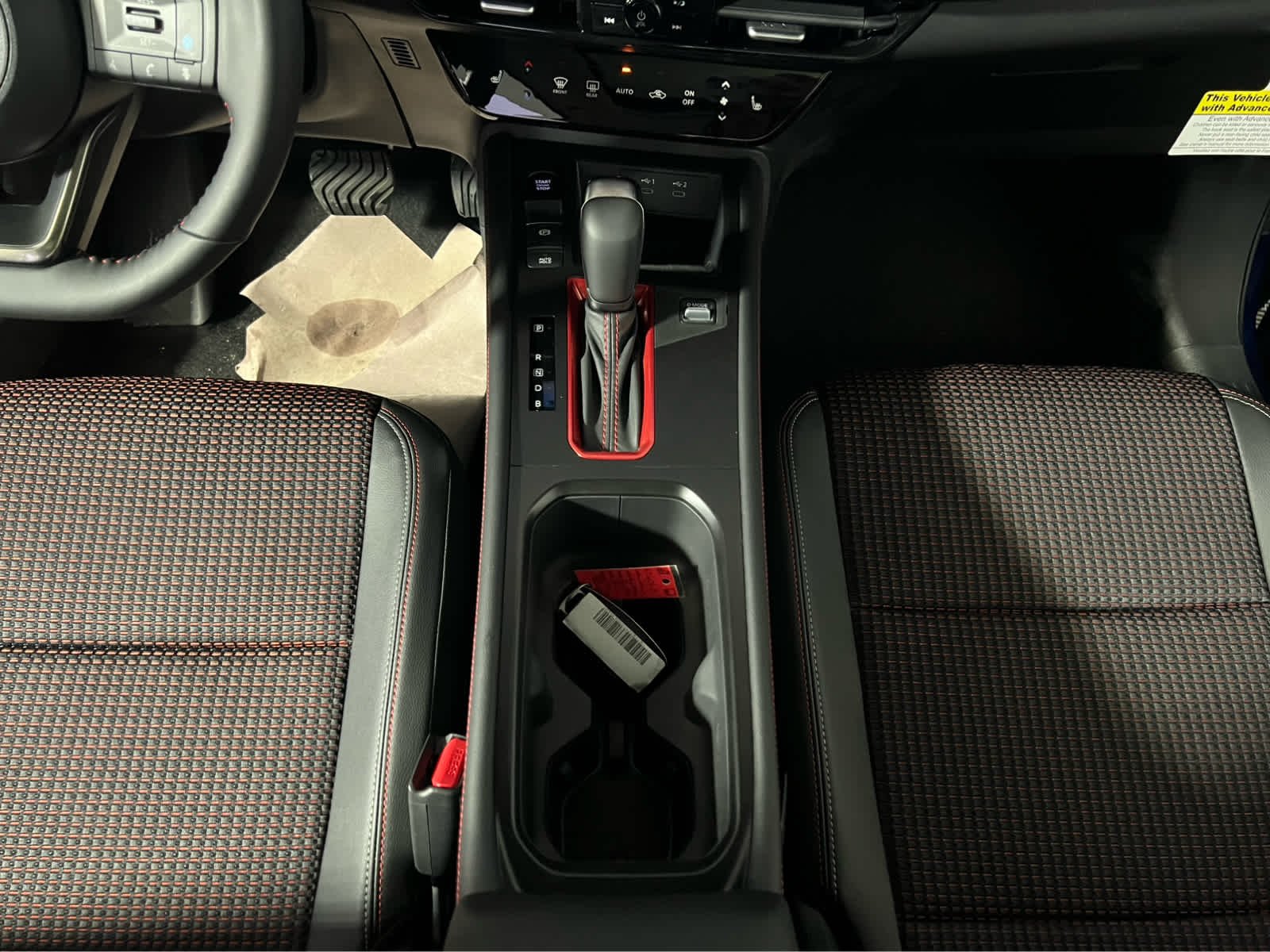 2026 Nissan KICKS SR AWD - Photo 10