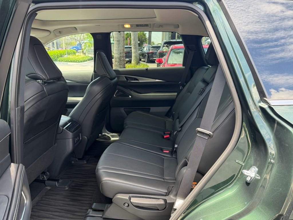 Used 2026 Green INFINITI LUXE image 14