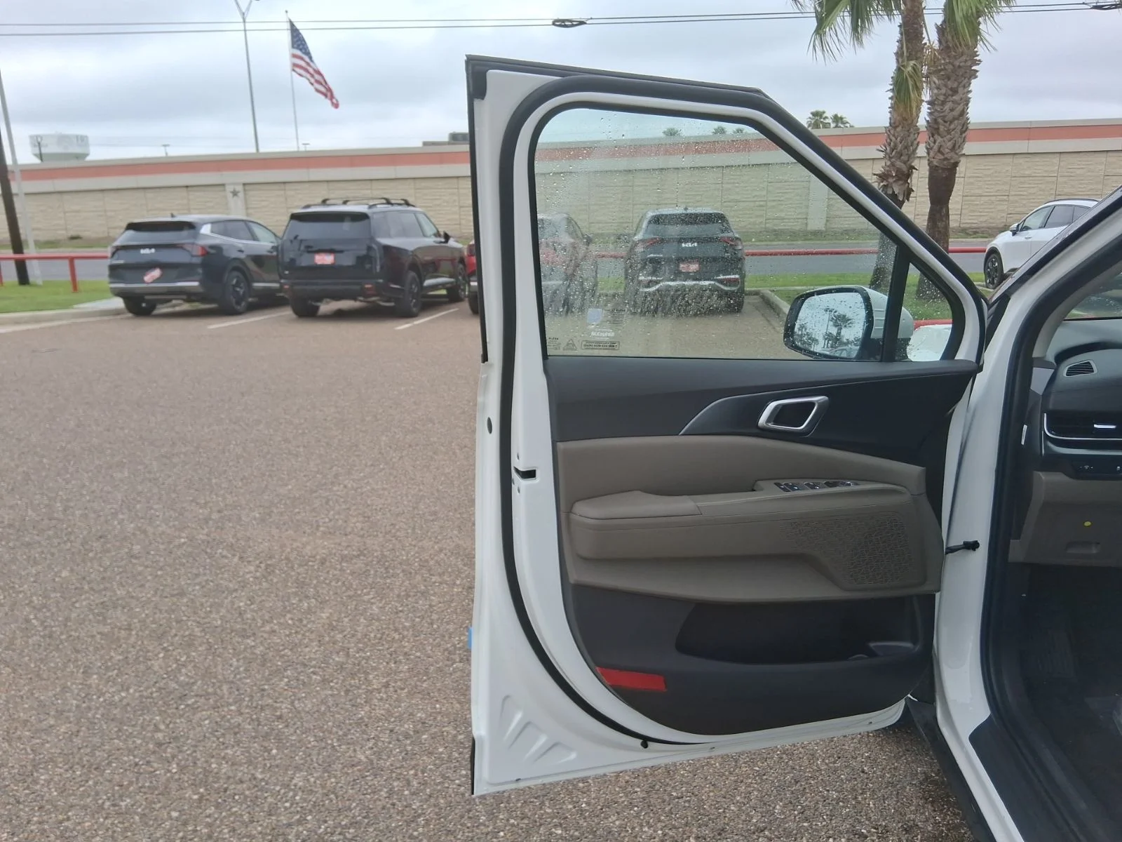 New 2026 White Kia LXS image 14