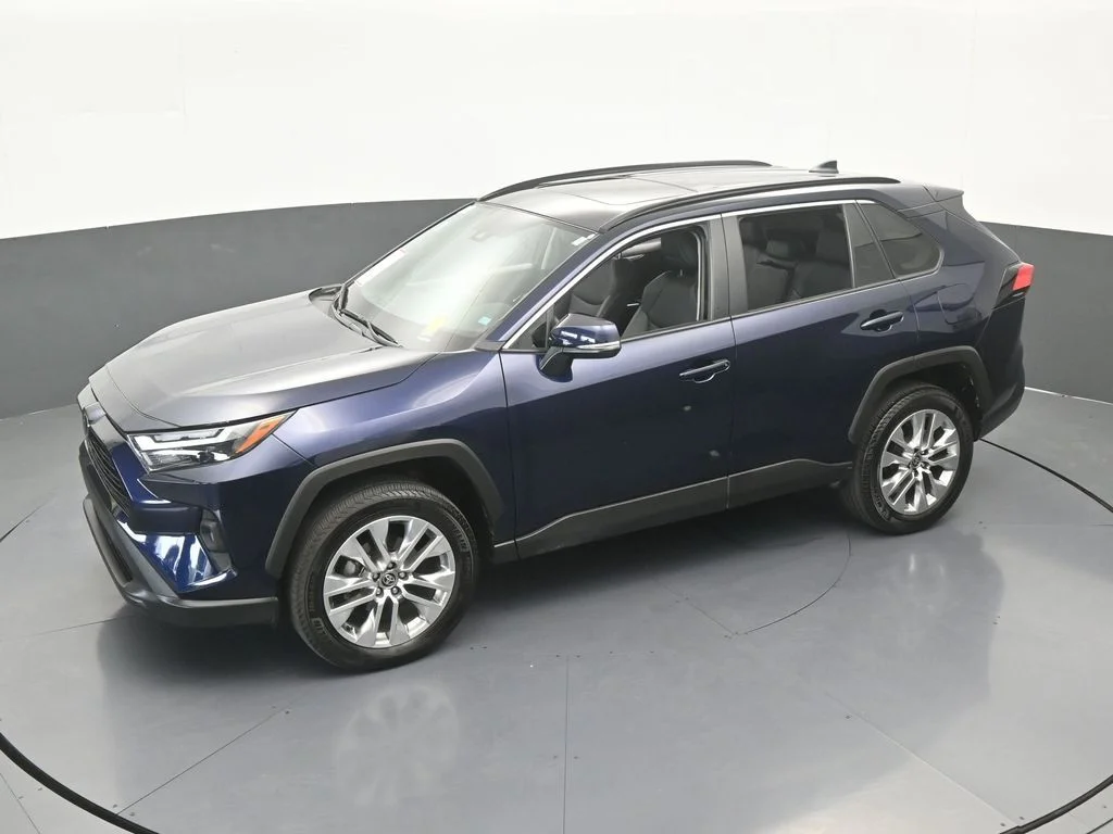Used 2025 Blueprint Toyota XLE Premium image 48