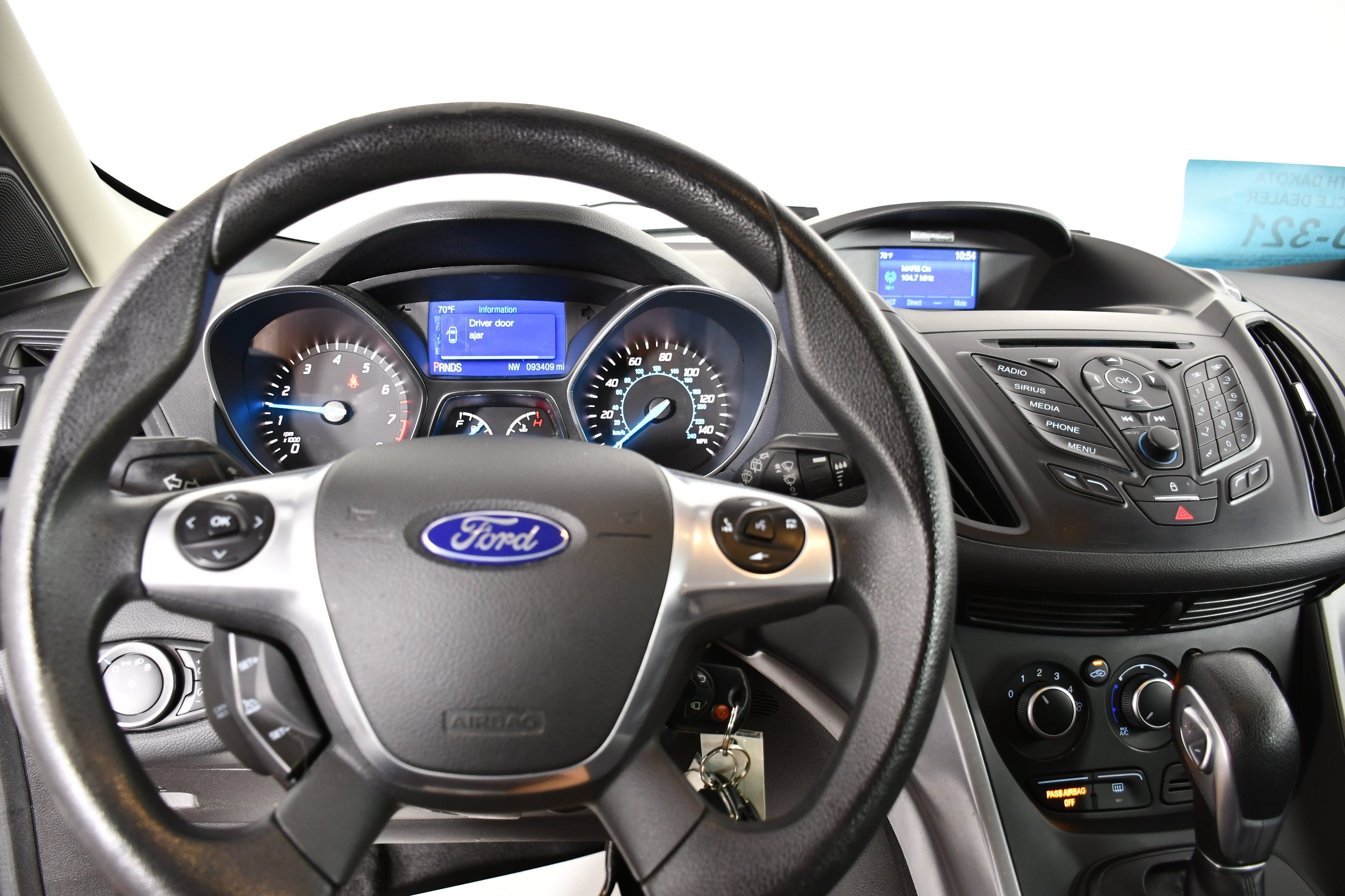 Used 2015 Ruby Red Metallic Ford SE image 17