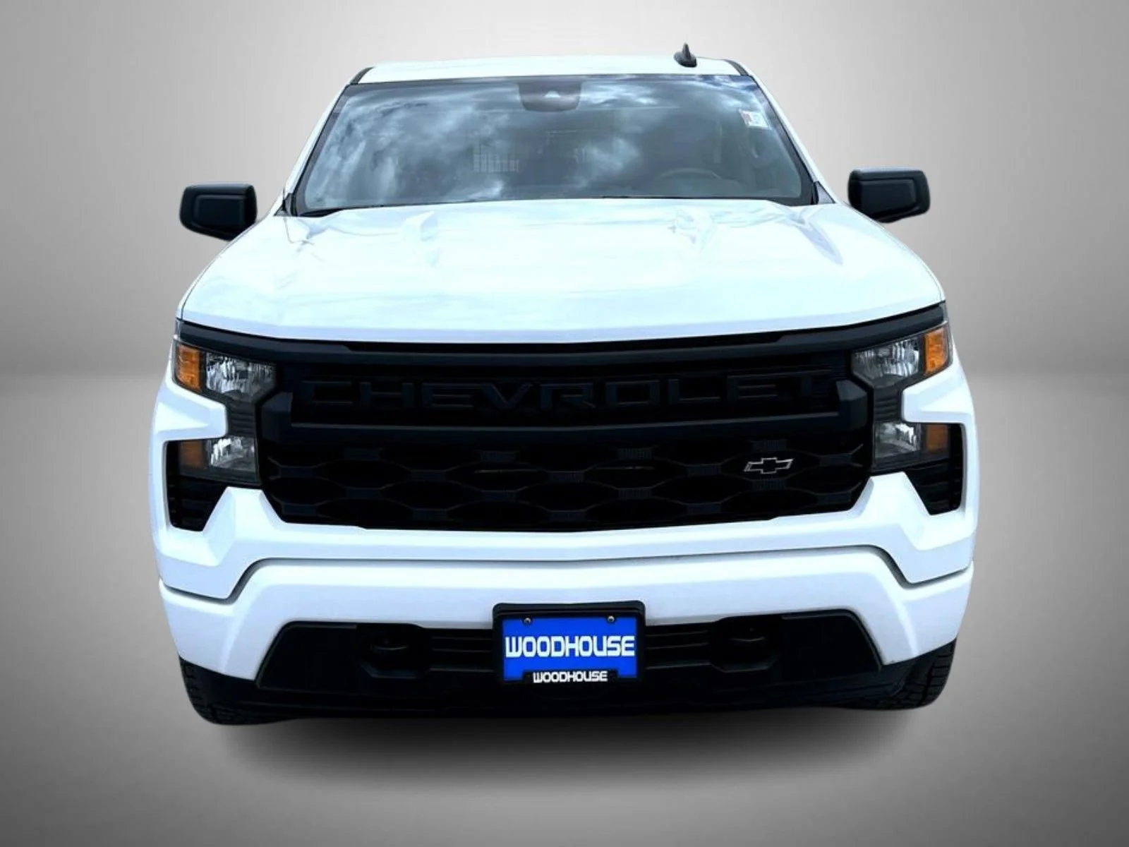 2023 Chevrolet Silverado 1500 Custom - Photo 2