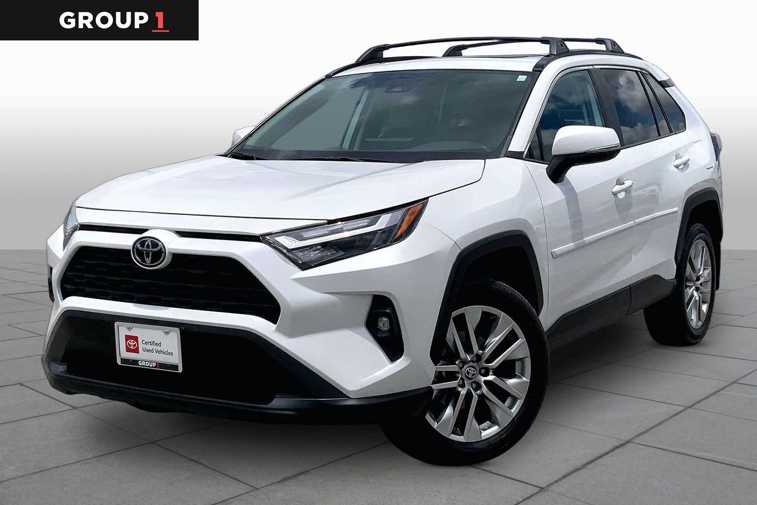2025 Toyota RAV4 XLE Premium