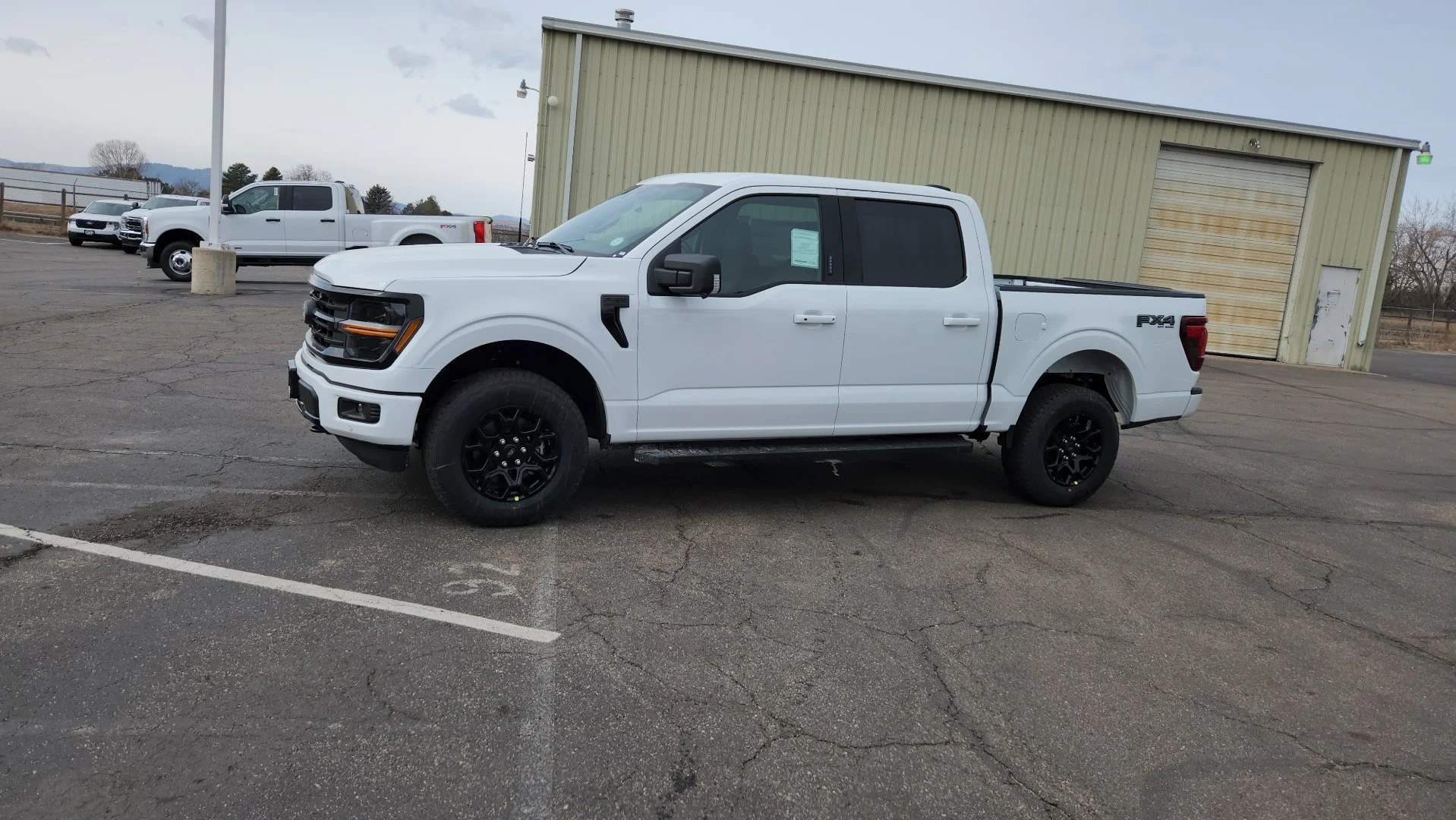 New 2026 Oxford White Ford XLT image 5