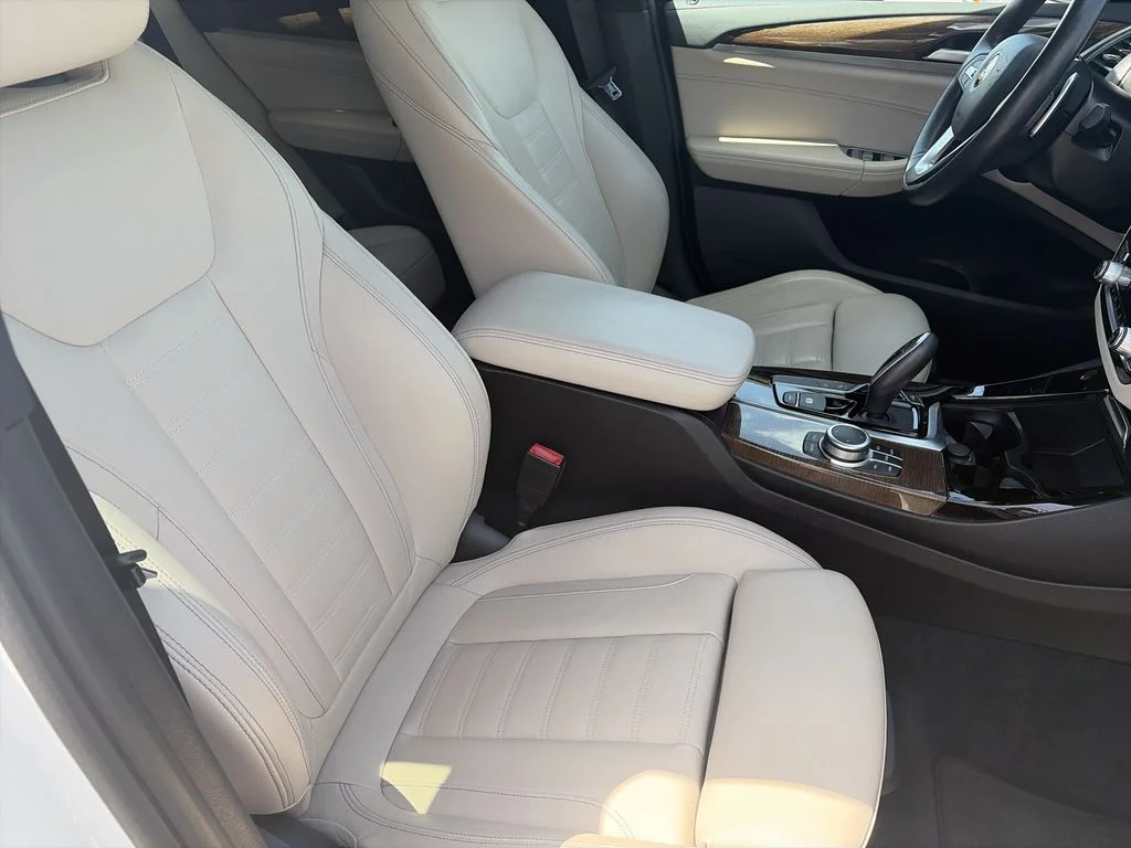 Used 2020 White BMW sDrive30i image 34