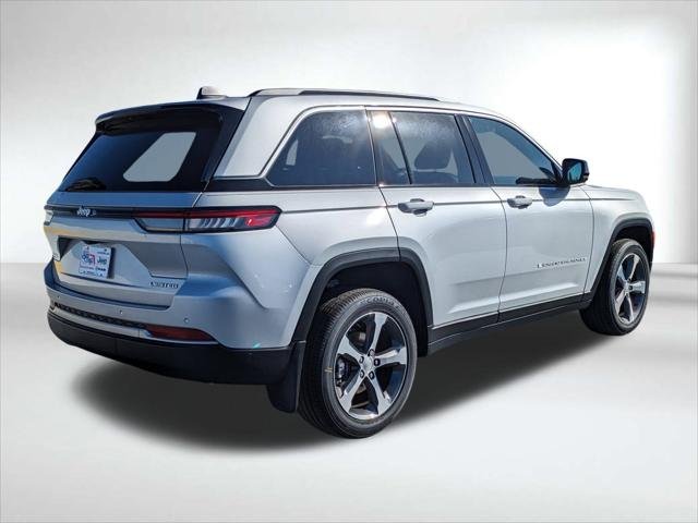 New 2026 Silver Zynith Exterior Paint Jeep Limited image 30